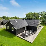 Four-bedroom In Сasa de vacaciones *