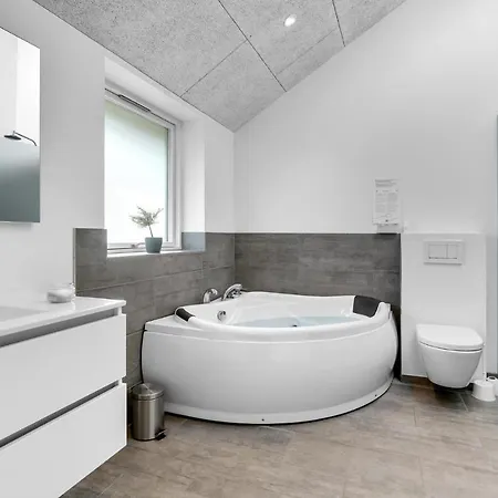 Hébergement de vacances Belle Maison De 4 Chambres À Odder Odder