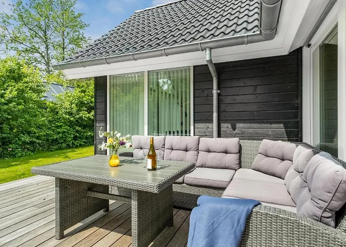 Four-bedroom In Dom wakacyjny